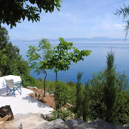 In Tiros Mit Garten, Grill Und Terrasse